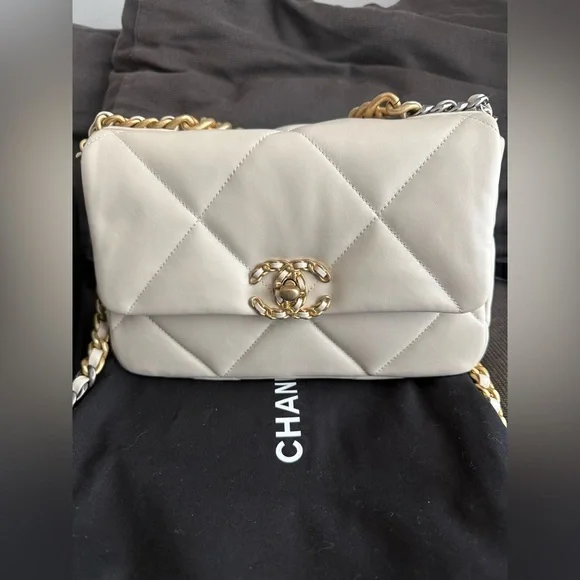Chanel 19 Beige Bag NWT - Picture 2 of 14